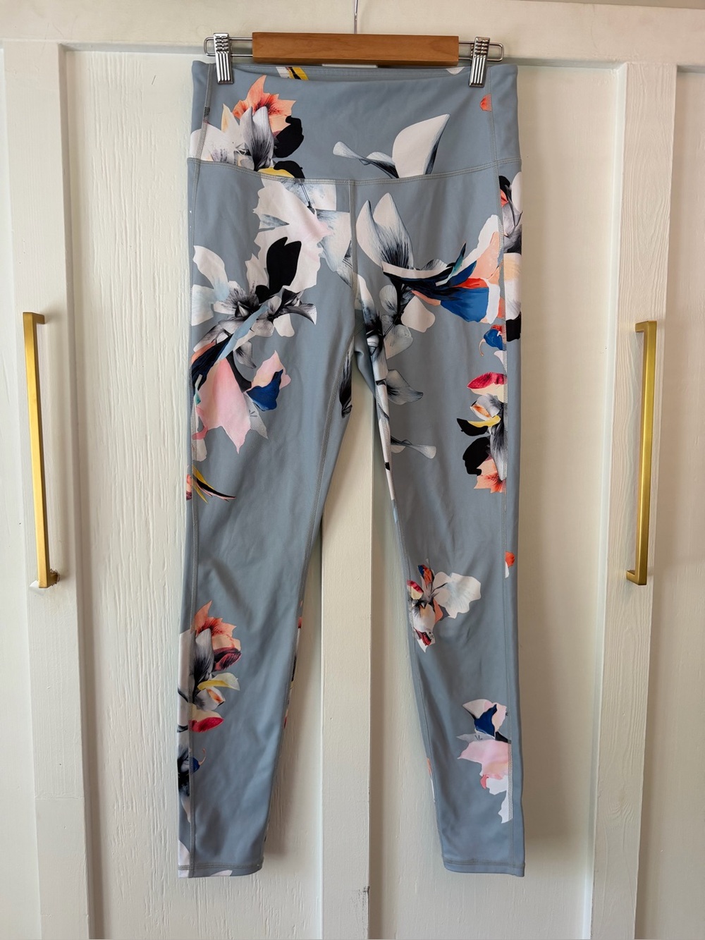 Athleta Paradise Floral Leggings, Size Medium